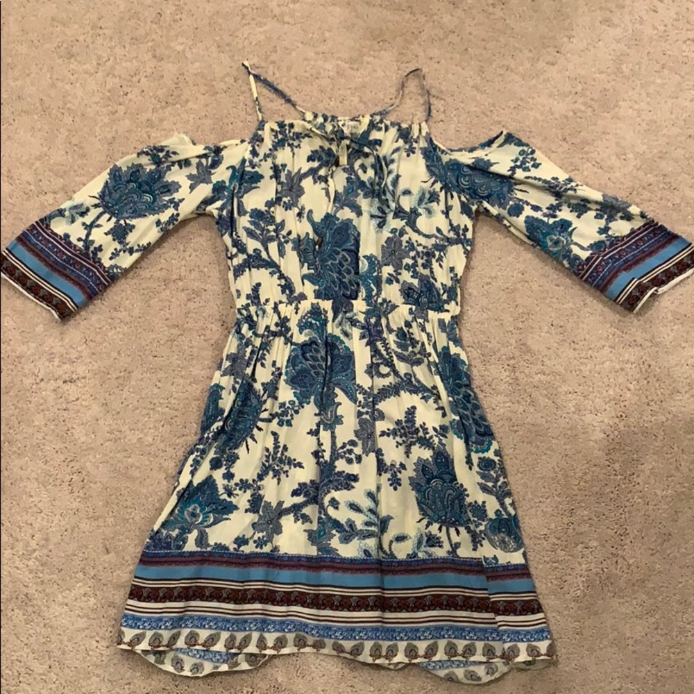 Off shoulder floral dress!